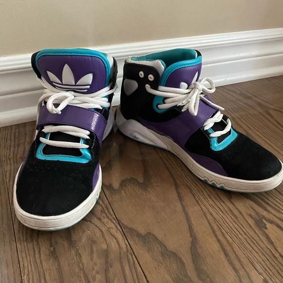 ADIDAS ORIGINALS - Picture 2 of 5